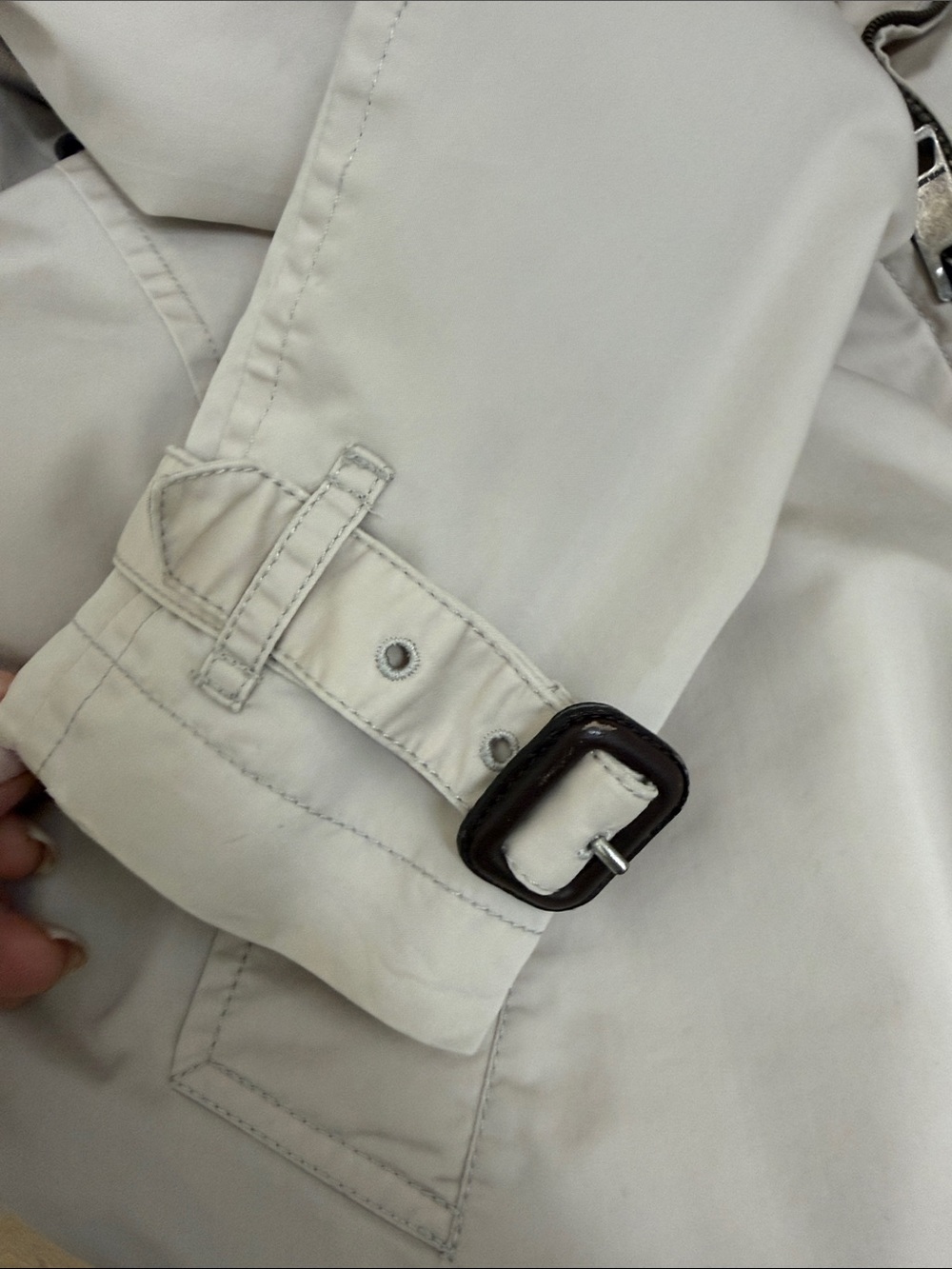 Burberry Light Beige Zip-Front Trench Jacket with Check Lining - Picture 7 of 14